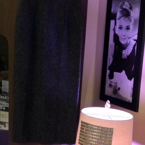 Trendy Designer Pencil Skirt by JeanPaul Gaultier - Picture 4 of 7